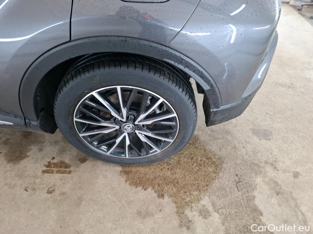  Toyota  C-HR TOYOTA  / 2016 / 5P / SUV 1.8 HYBRIDE 122 DISTINCTIVE #5