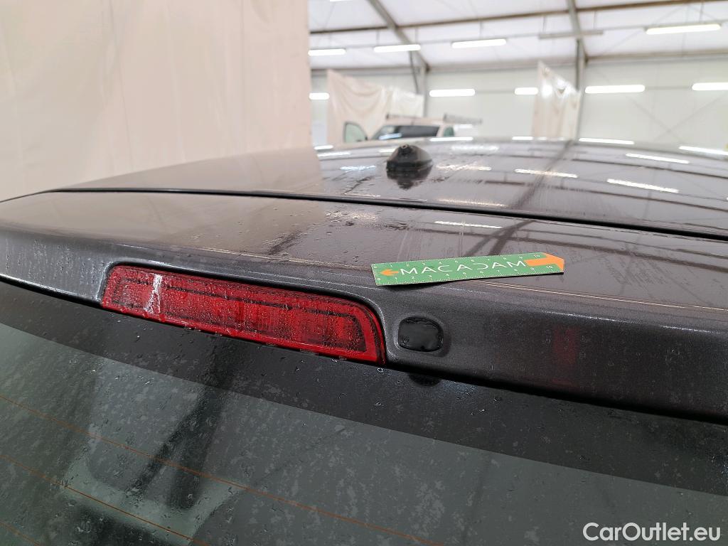  Toyota  Yaris TOYOTA  Hybride / 2017 / 5P / Berline 1.5 VVT-I HYBRID France Business #3