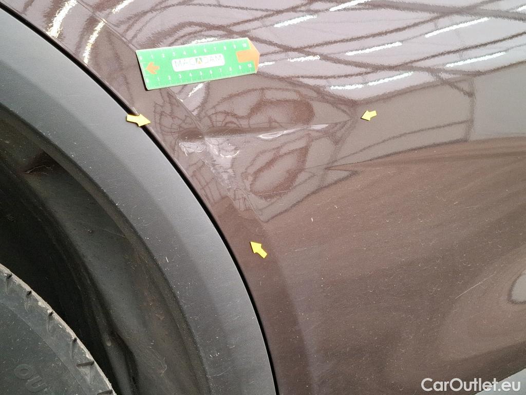  DS  DS7 DS DS 7 Crossback / 2017 / 5P / SUV BlueHDi 130 Auto Executive #2