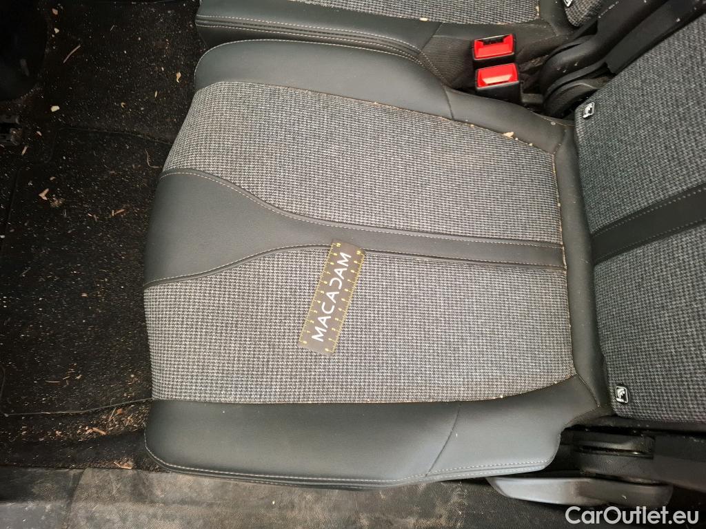  Peugeot  5008  Allure 1.2 PureTech 130CV BVA8 7 Sieges E6d #46