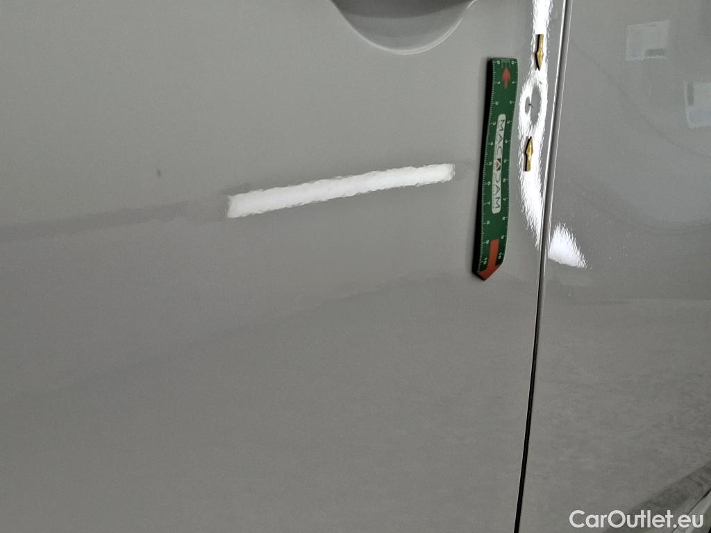  Nissan  Micra NISSAN  / 2016 / 5P / Berline IG-T 100 Business Edition / VO RECONDITIONNE - PHOTOS AVANT RECONDITIONNEMENT #8