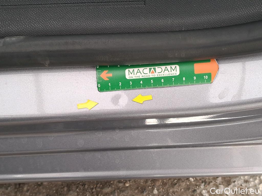  Peugeot  308  Active Pack 1.2 PureTech 130CV BVA8 E6d / VO RECONDITIONNE - PHOTOS AVANT RECONDITIONNEMENT #8