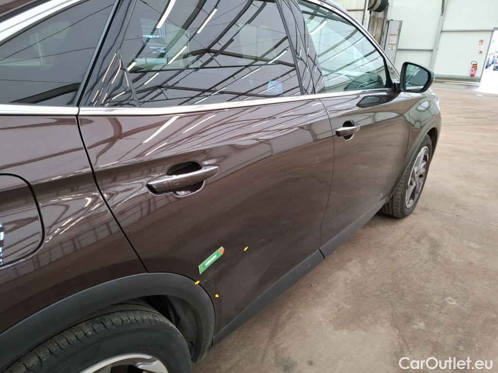  DS  DS7 DS DS 7 Crossback / 2017 / 5P / SUV BlueHDi 130 Auto Executive #1