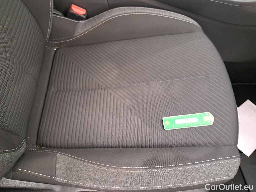  Peugeot  308  Active Pack 1.2 PureTech 130CV BVA8 E6d / VO RECONDITIONNE - PHOTOS AVANT RECONDITIONNEMENT #11