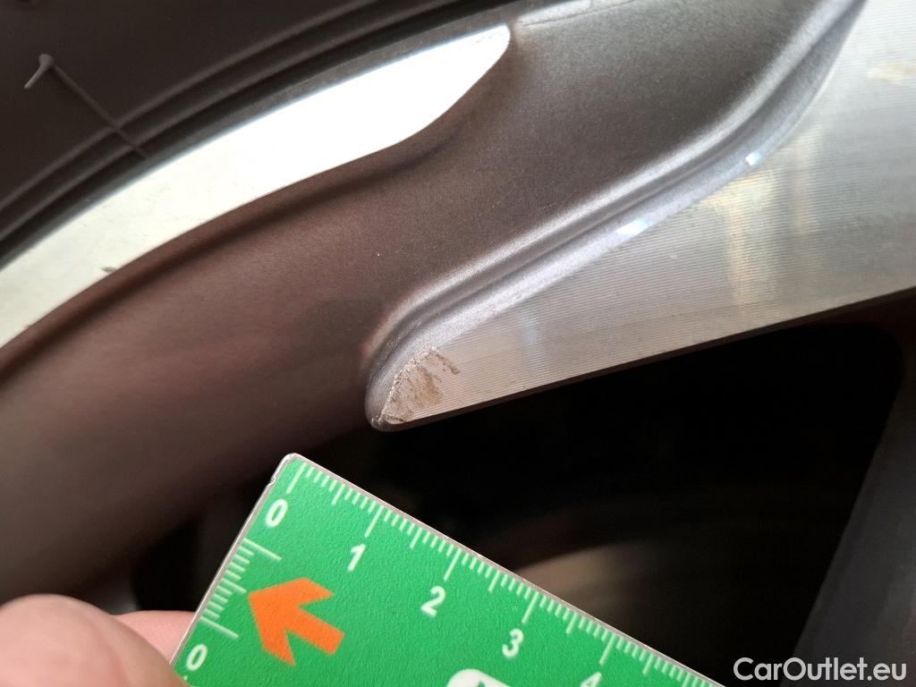  DS  DS7 DS DS 7 Crossback / 2017 / 5P / SUV BlueHDi 130 Auto Executive #17