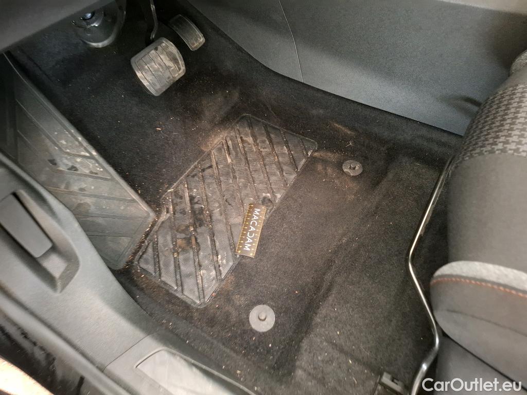  Peugeot  3008  Active Business 1.5 HDi 130CV BVA8 E6d / VO RECONDITIONNE - PHOTOS AVANT RECONDITIONNEMENT #5