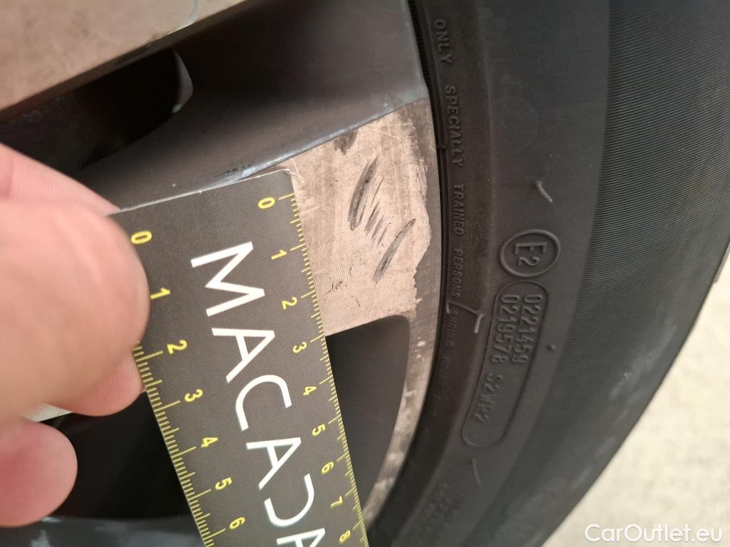  Peugeot  5008  Allure 1.2 PureTech 130CV BVA8 7 Sieges E6d #26