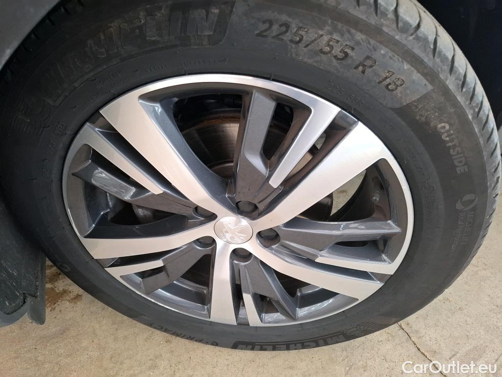  Peugeot  5008  Allure Pack 1.2 PureTech 130CV BVA8 7 Sieges E6d #8