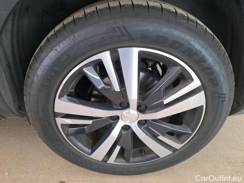  Peugeot  5008  Allure Business 1.5 HDi 130CV BVA8 E6dT #46