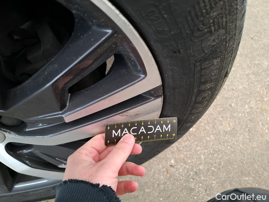  Peugeot  5008  Allure Pack 1.5 HDi 130CV BVA8 7 Sieges E6d #7