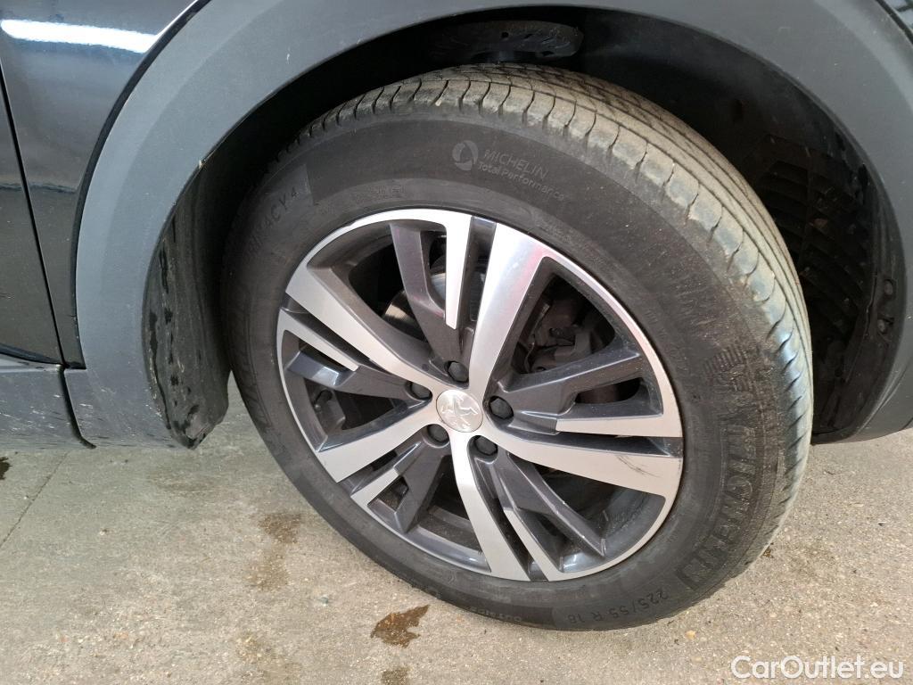  Peugeot  5008  Allure Pack 1.5 HDi 130CV BVA8 7 Sieges E6d #5