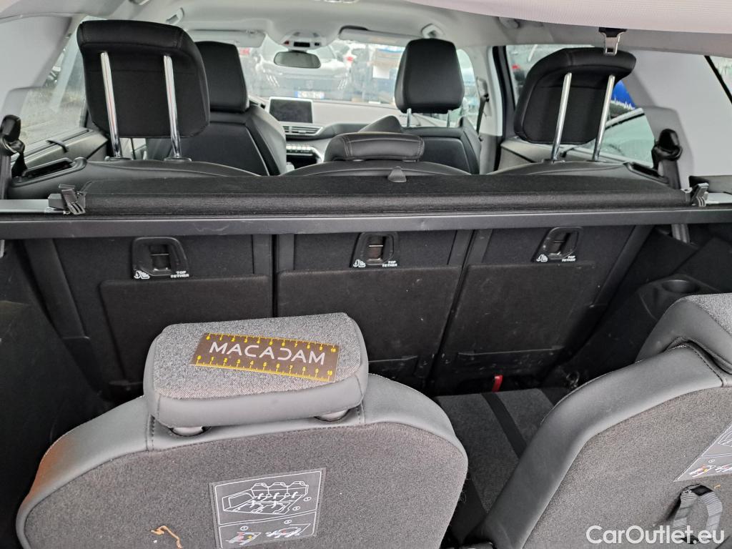  Peugeot  5008  Allure 1.2 PureTech 130CV BVA8 7 Sieges E6d #39