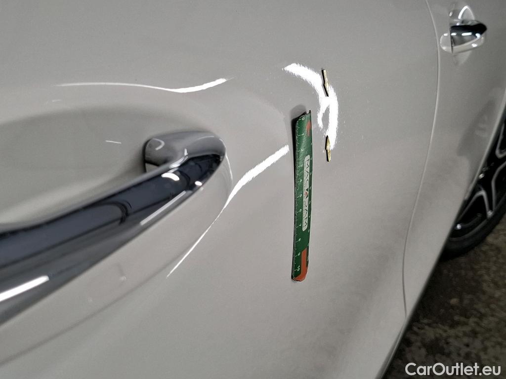  Mercedes  GLA MERCEDES-BENZ  / 2020 / 5P / SUV 1.3  250 e AMG LINE DCT #7