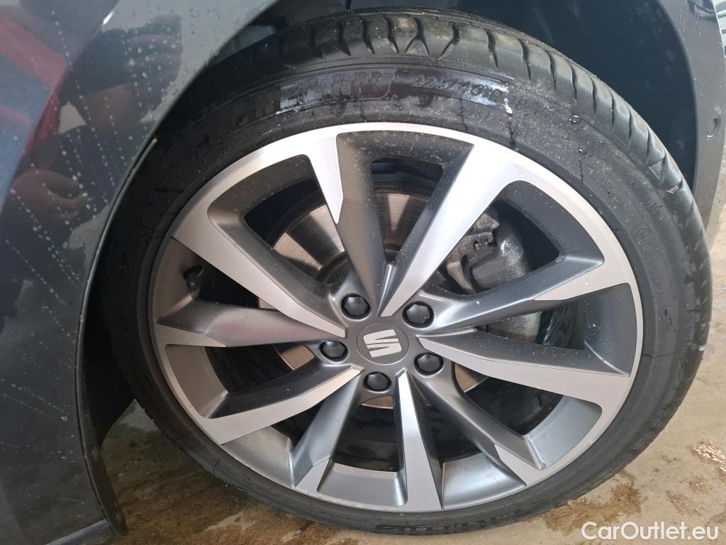  Seat  Leon SEAT  / 2020 / 5P / Berline 1.5 eTSI 150 DSG S&S FR #6