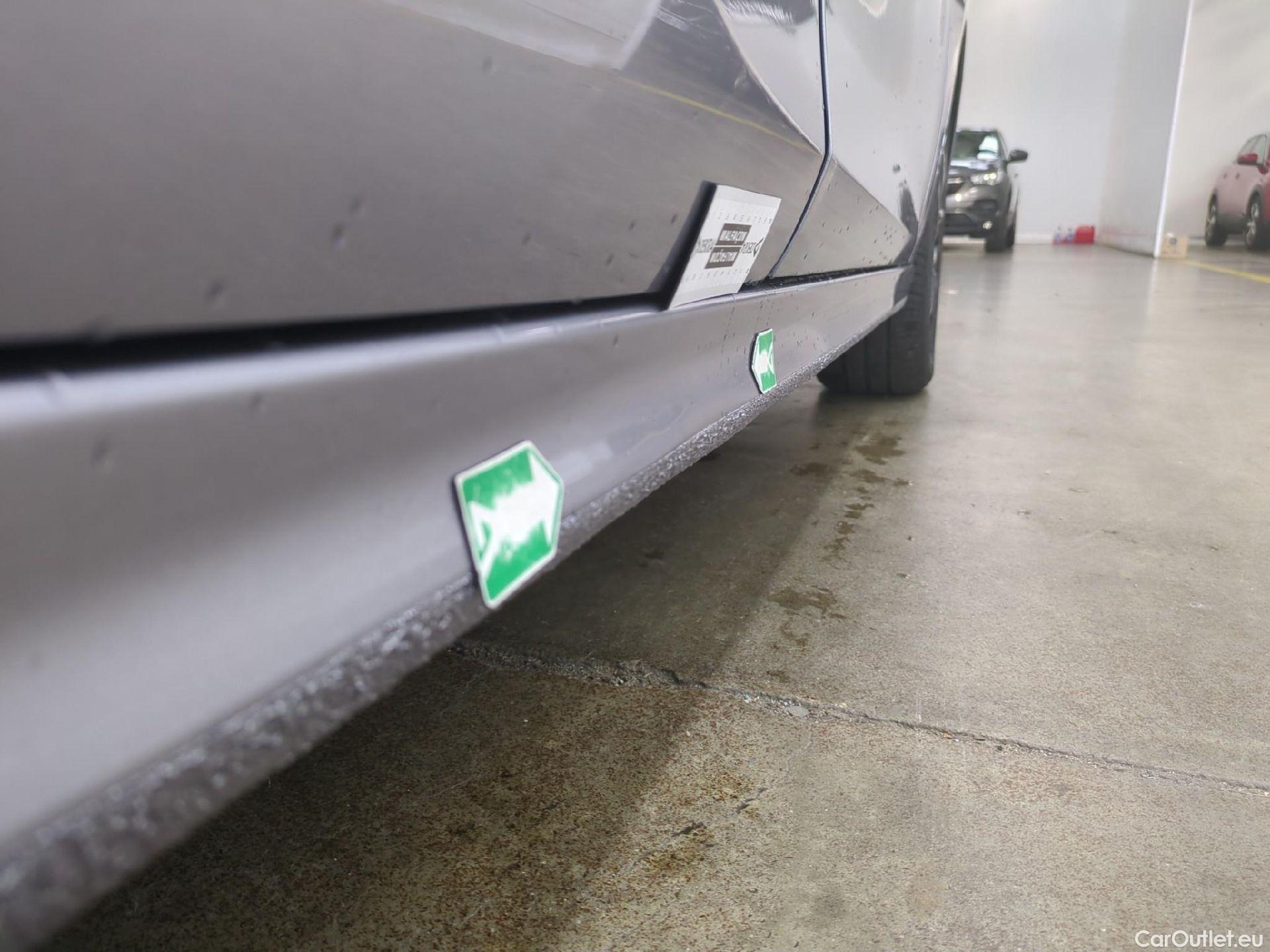  Opel  Corsa  F Ultimate 1.2 Turbo 130CV BVA8 E6d #12