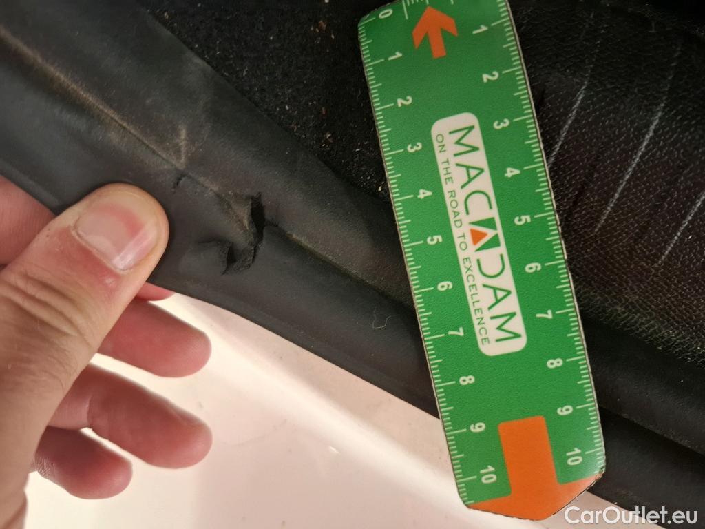  Citroen  C4  Berline Feel Pack Business 1.5 BlueHDI 110CV BVM6 E6d #4