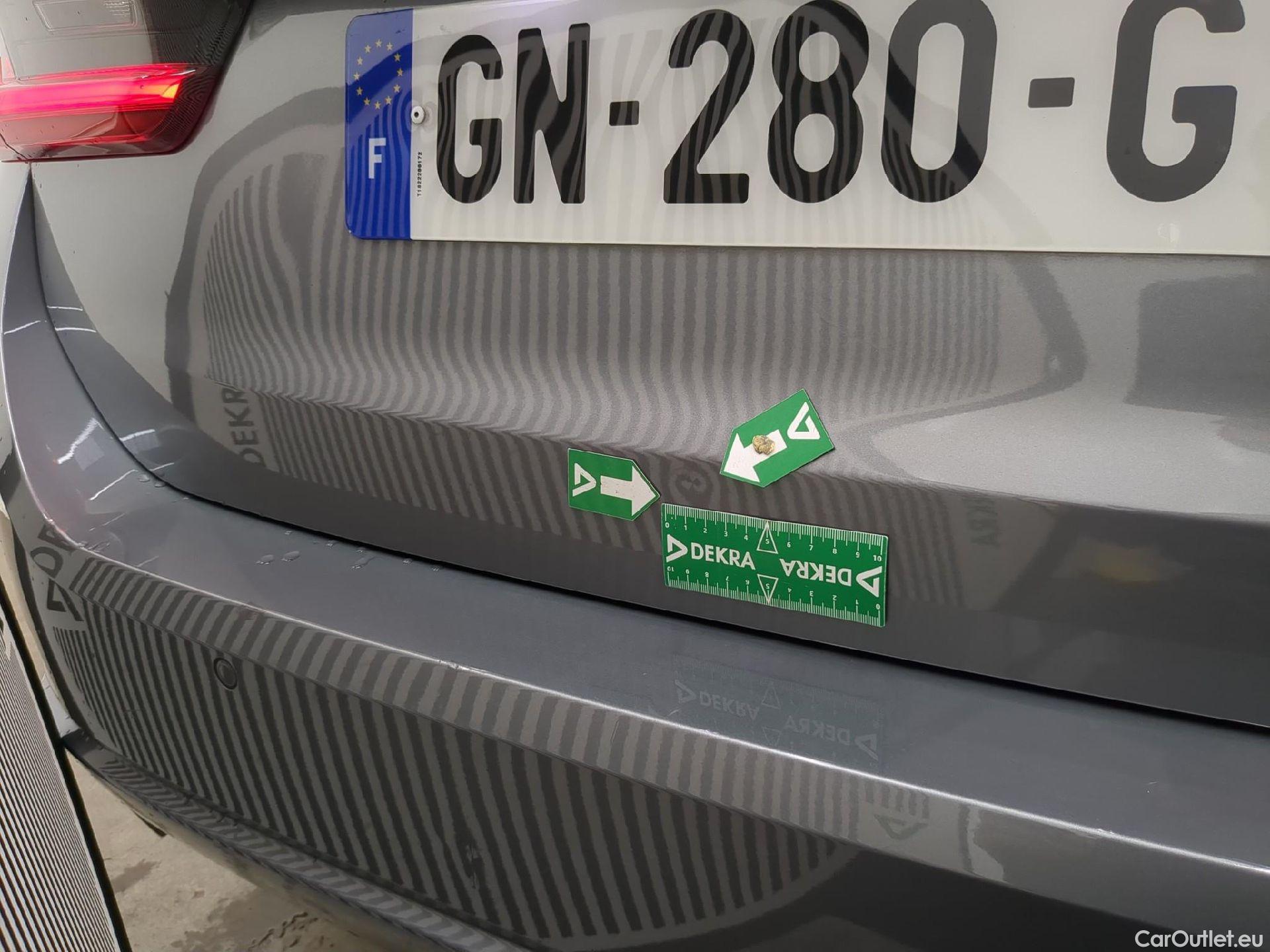  Bmw  Serie 3 BMW Série 3 Touring / 2022 / 5P / Break 318i 156ch Business Design BVA8 #38