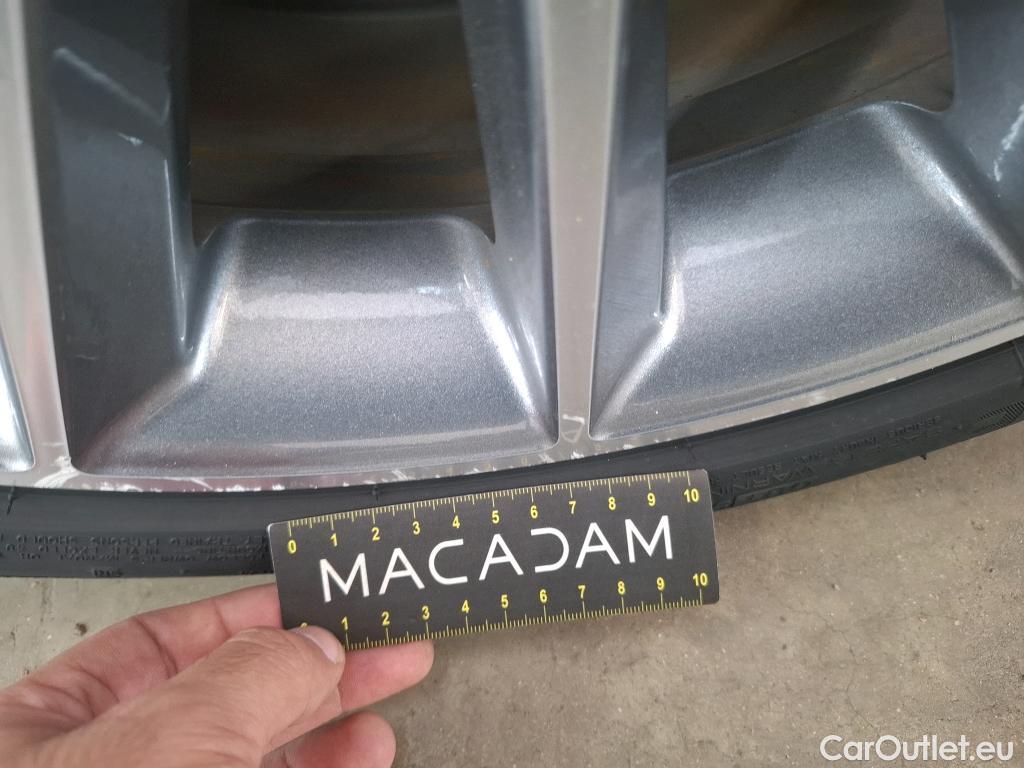  Mercedes  CLA-Klasse CLA Shooting Brake 250 e Progressive Line / Options 6000 € #19