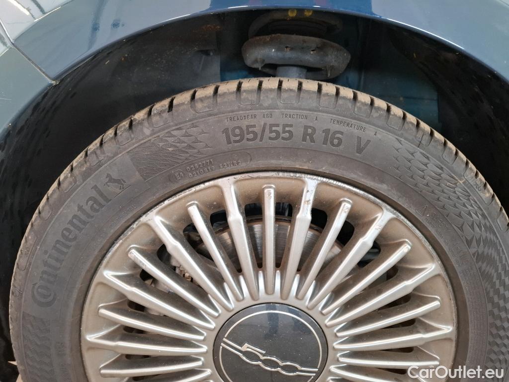  Fiat  500  e Icone 42kWh BVA #11