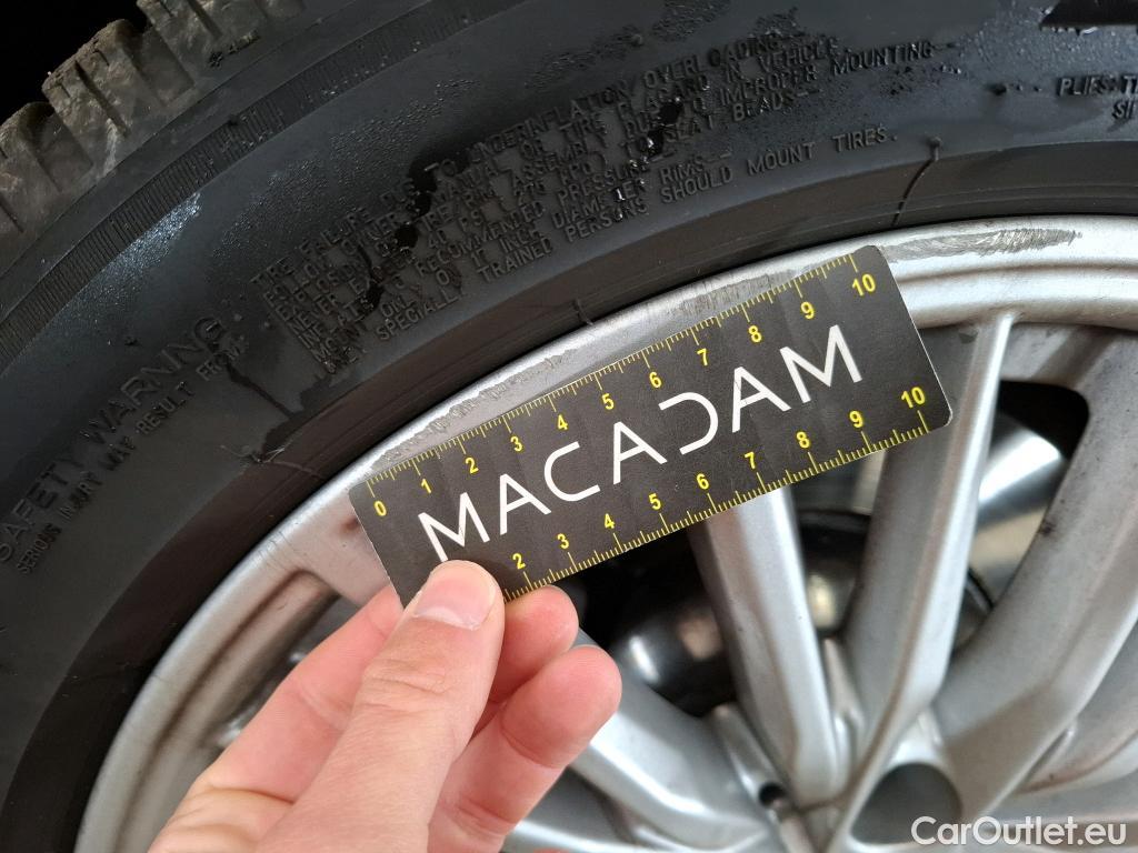  Bmw  Serie 3 BMW Série 3 Touring / 2019 / 5P / Break 320e 204ch Luxury BVA8 Hybride #21