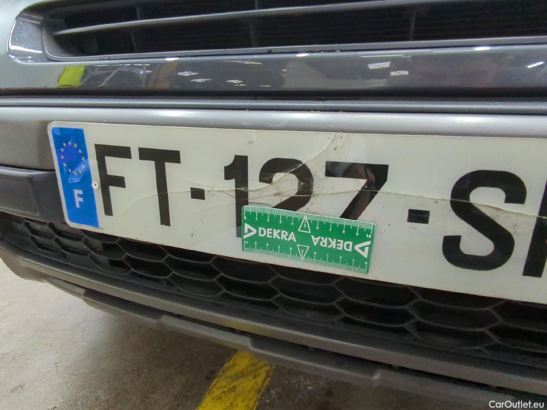  Fiat  500 FIAT X / 2018 / 5P / SUV 1.0 FFly T T3 120ch Cross #30