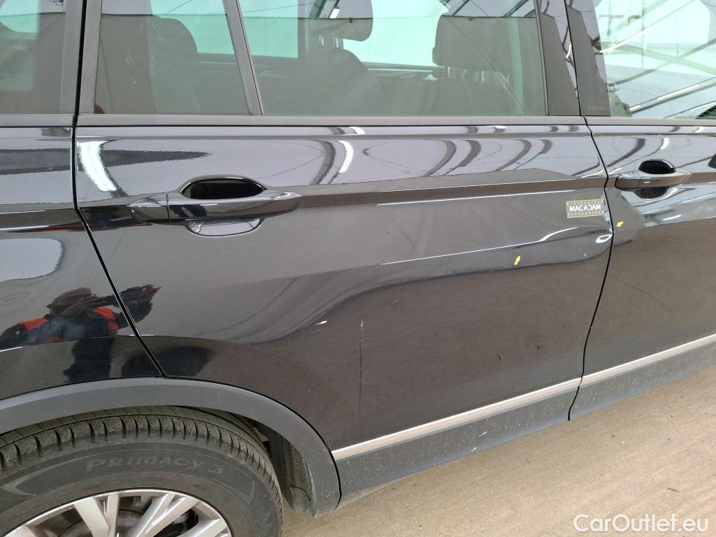  Volkswagen  Tiguan VOLKSWAGEN  / 2020 / 5P / SUV 2.0 TDI 150 DSG7 Life Business #1