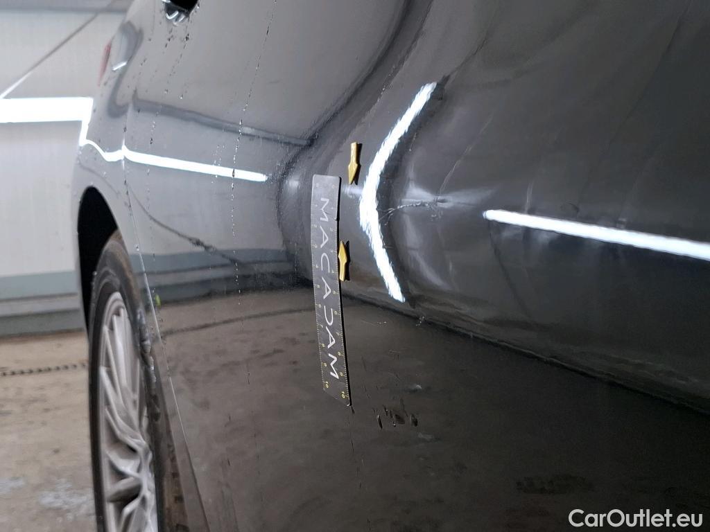  Bmw  Serie 3 BMW Série 3 Touring / 2019 / 5P / Break 320e 204ch Luxury BVA8 Hybride #25