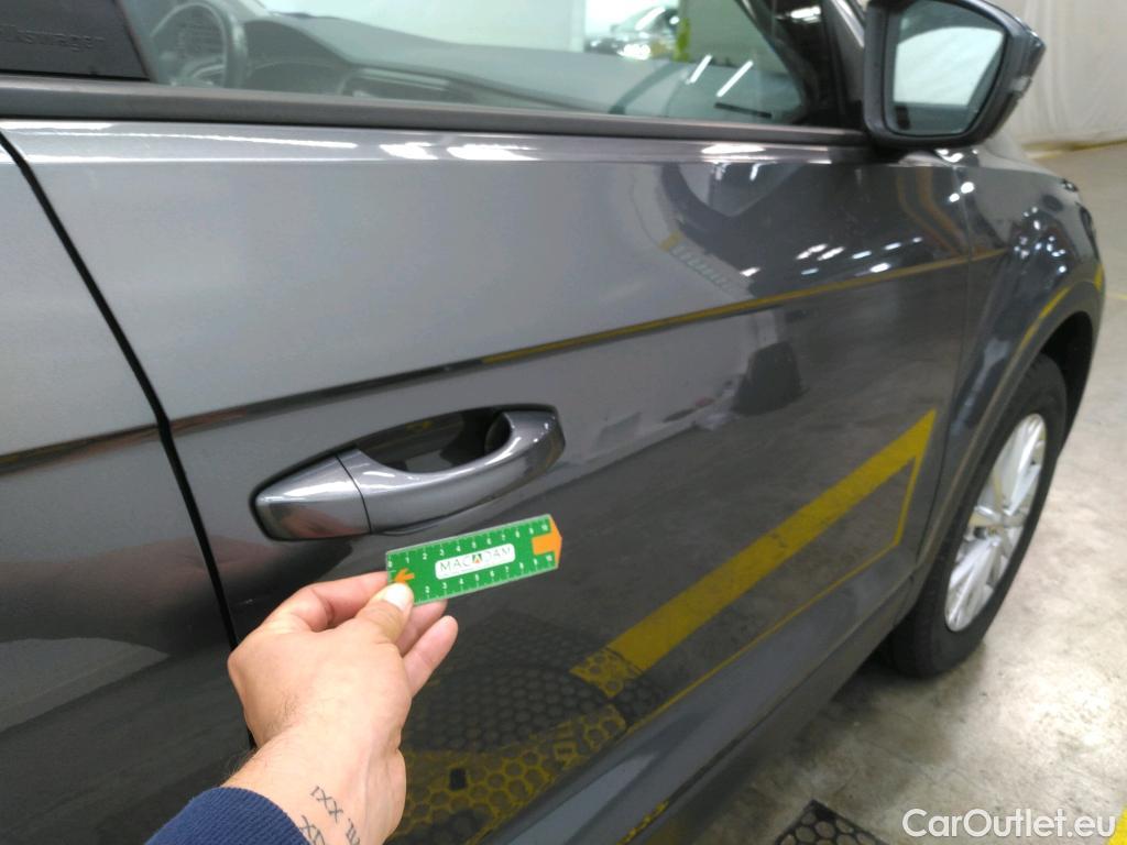  Volkswagen  T-ROC VOLKSWAGEN  / 2017 / 5P / SUV 2.0 TDI 150 LOUNGE BUSINESS DSG7 #13