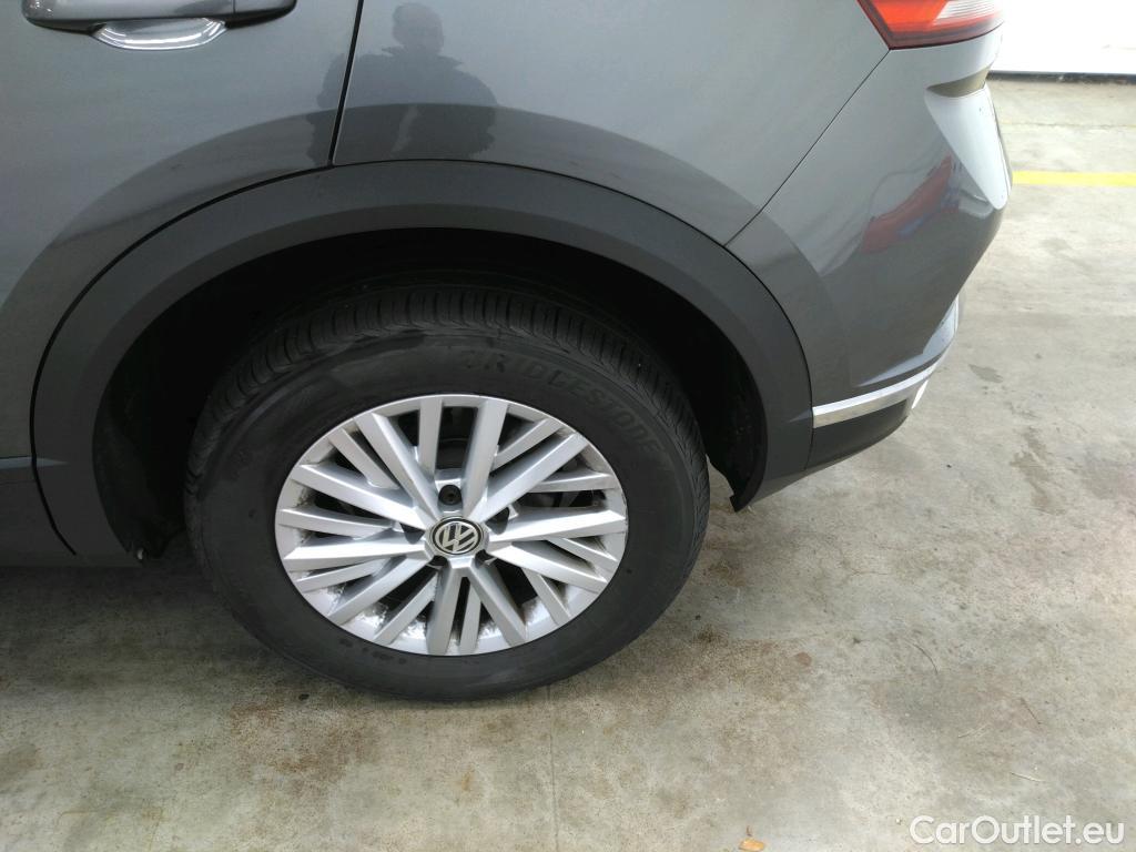  Volkswagen  T-ROC VOLKSWAGEN  / 2017 / 5P / SUV 2.0 TDI 150 LOUNGE BUSINESS DSG7 #11