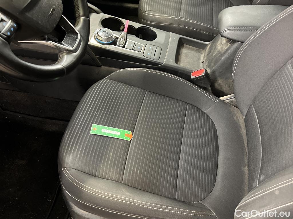  Ford  Kuga FORD  / 2019 / 5P / SUV 2.5 190 hybrid Flexifuel Pshift Titanium #21