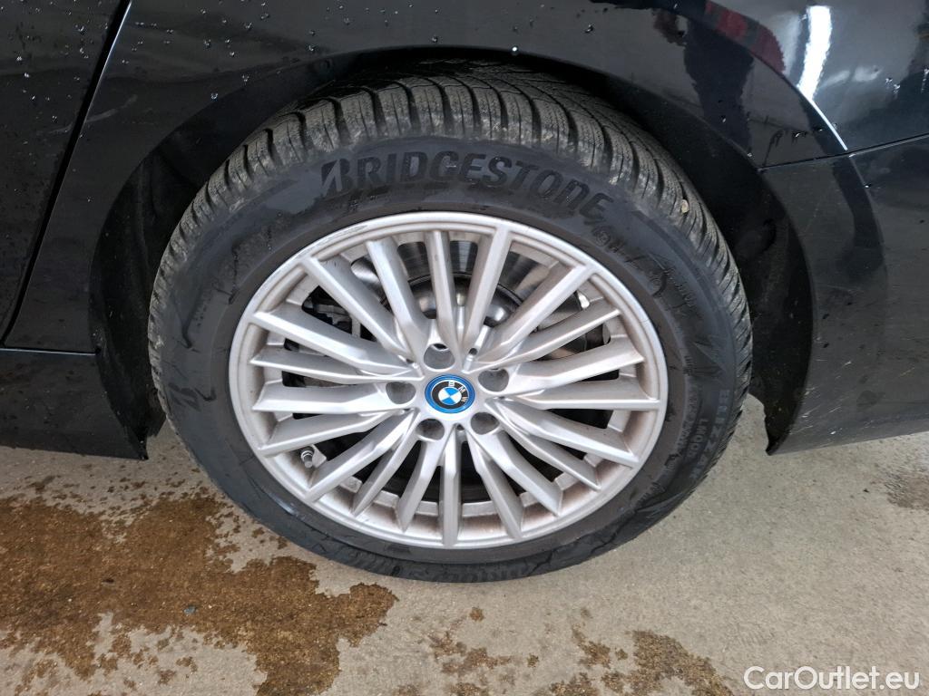  Bmw  Serie 3 BMW Série 3 Touring / 2019 / 5P / Break 320e 204ch Luxury BVA8 Hybride #13