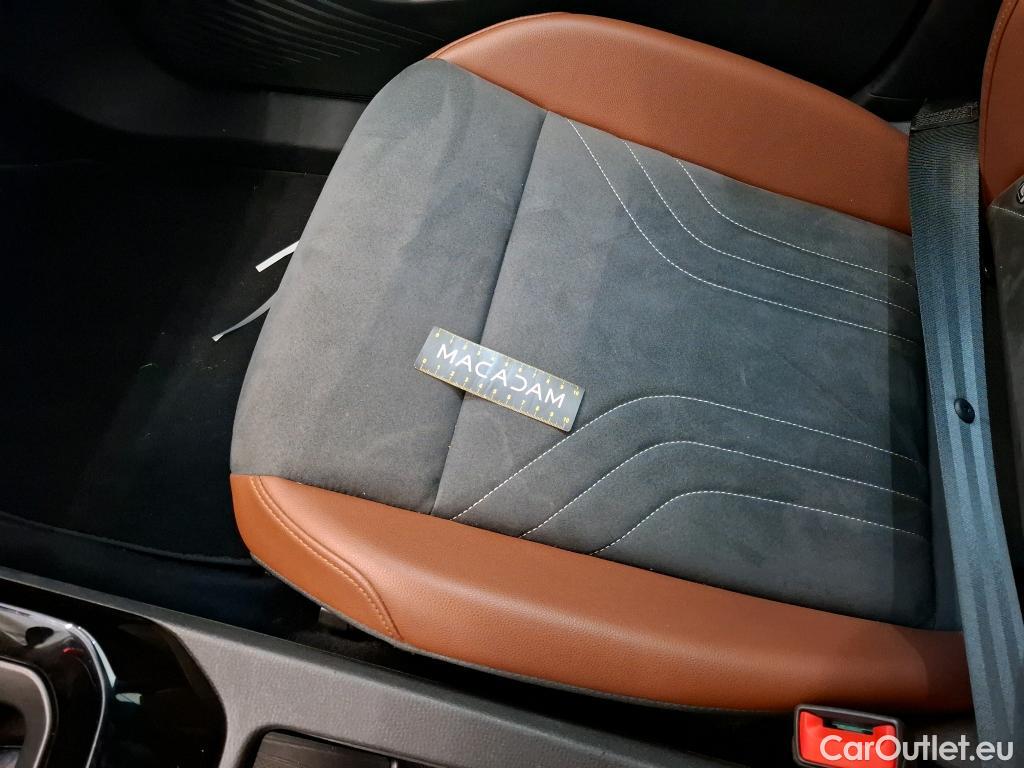  Volkswagen  ID.4  Business Pro Performance 77kWh BVA #16