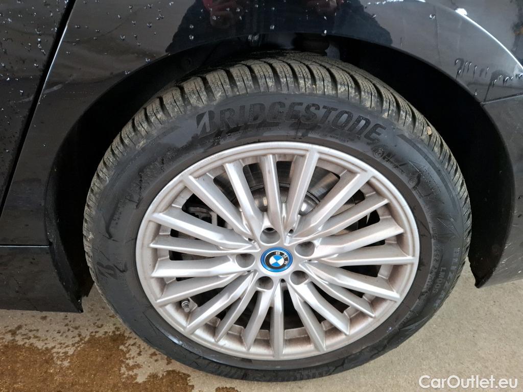 Bmw  Serie 3 BMW Série 3 Touring / 2019 / 5P / Break 320e 204ch Luxury BVA8 Hybride #20