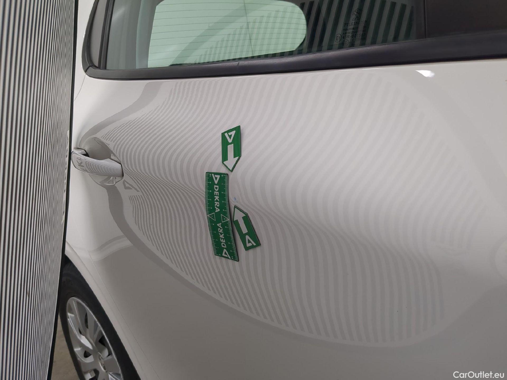  Peugeot  208  Affaire Premium Pack 1.2 80CV BVM5 E6dT #11