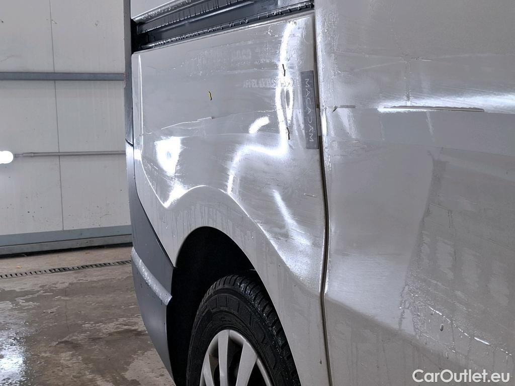  Renault  Trafic RENAULT  VU 4p Fourgon FG GCF L1H1 1200 dCi 95 E6 #18