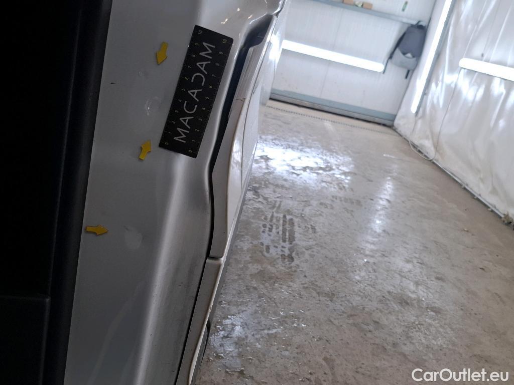  Renault  Trafic RENAULT  VU 4p Fourgon FG GCF L1H1 1200 dCi 95 E6 #16