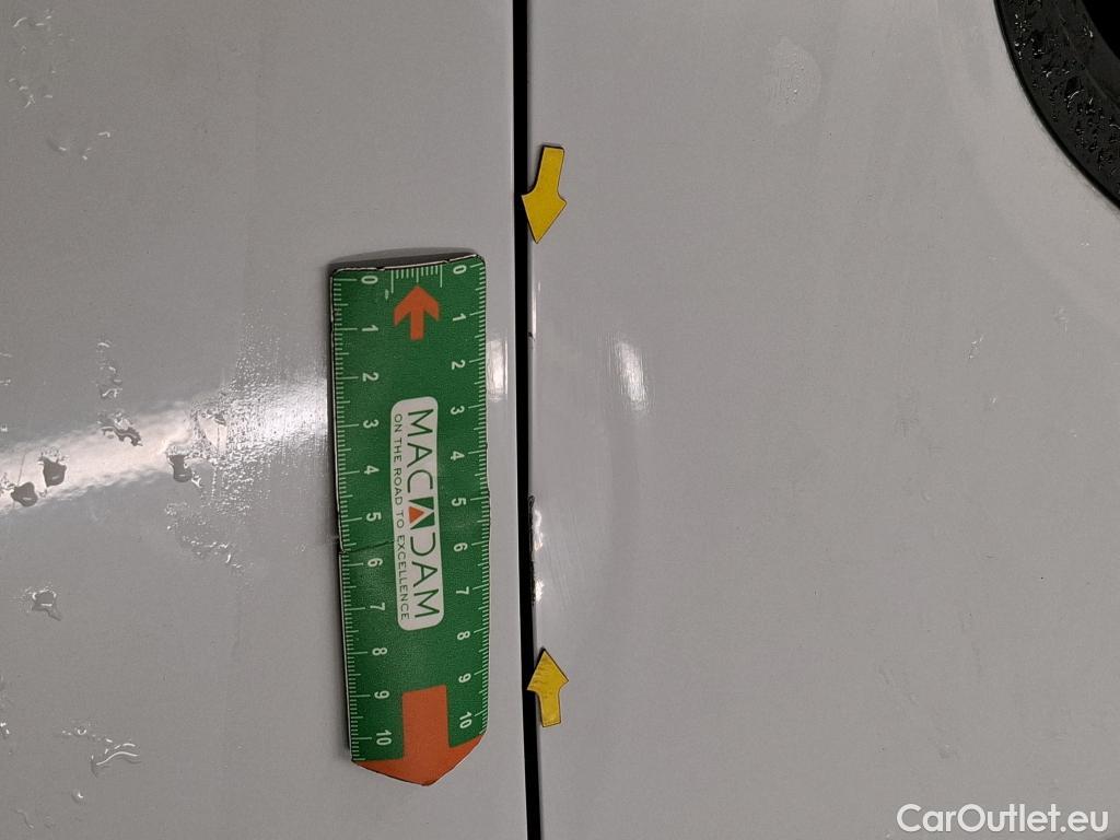  Citroen  Berlingo CITROEN  Van / 2018 / 4P / Fourgonnette Taille M 650kg BlueHDi 100 S&S BVM Club #14