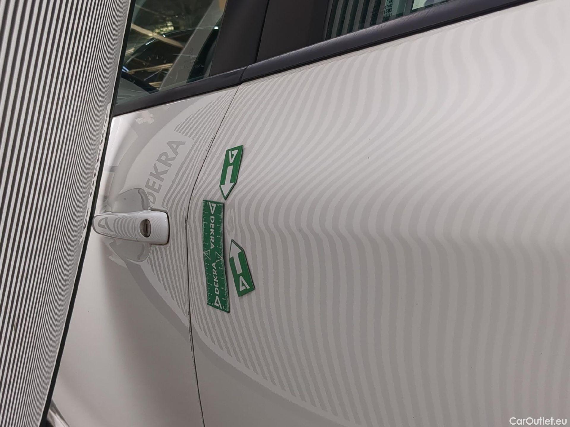  Peugeot  208  Affaire Premium Pack 1.2 80CV BVM5 E6dT #22