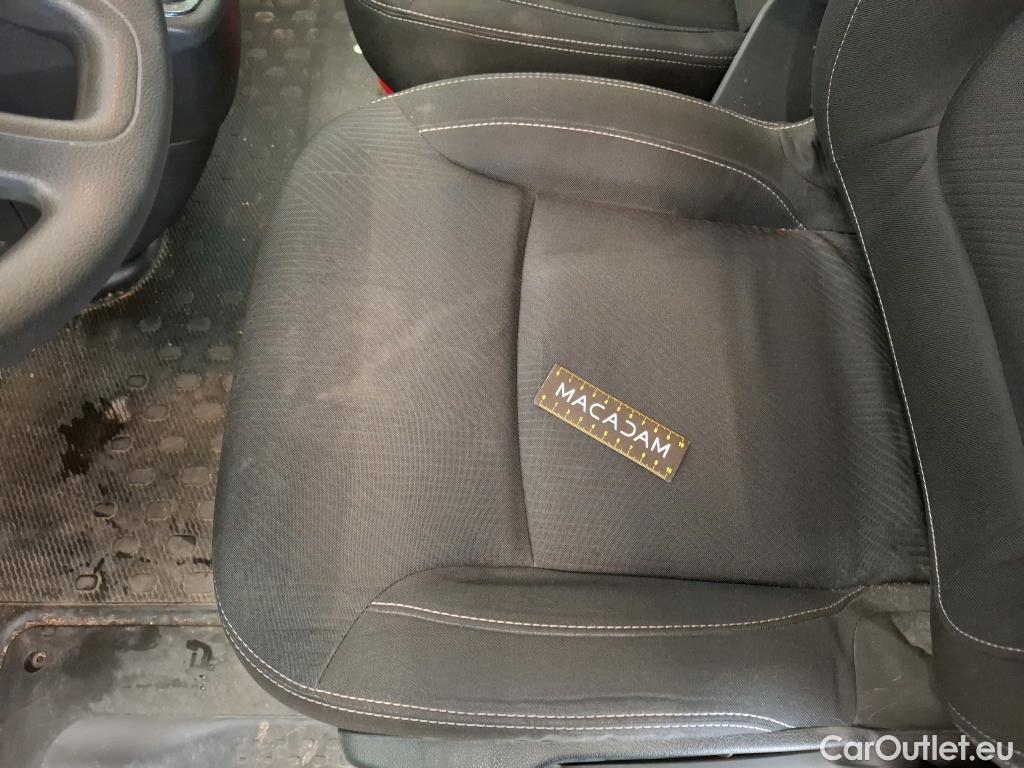  Renault  Trafic RENAULT  VU 4p Fourgon FG GCF L1H1 1200 dCi 95 E6 #25