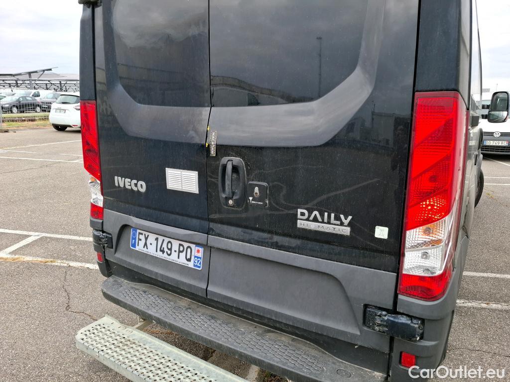  Iveco  Daily IVECO  / 2014 / 4P / Fourgon tôlé 2.3 35S16HA8 V11 H2 3520 / VENTE SANS CG #37