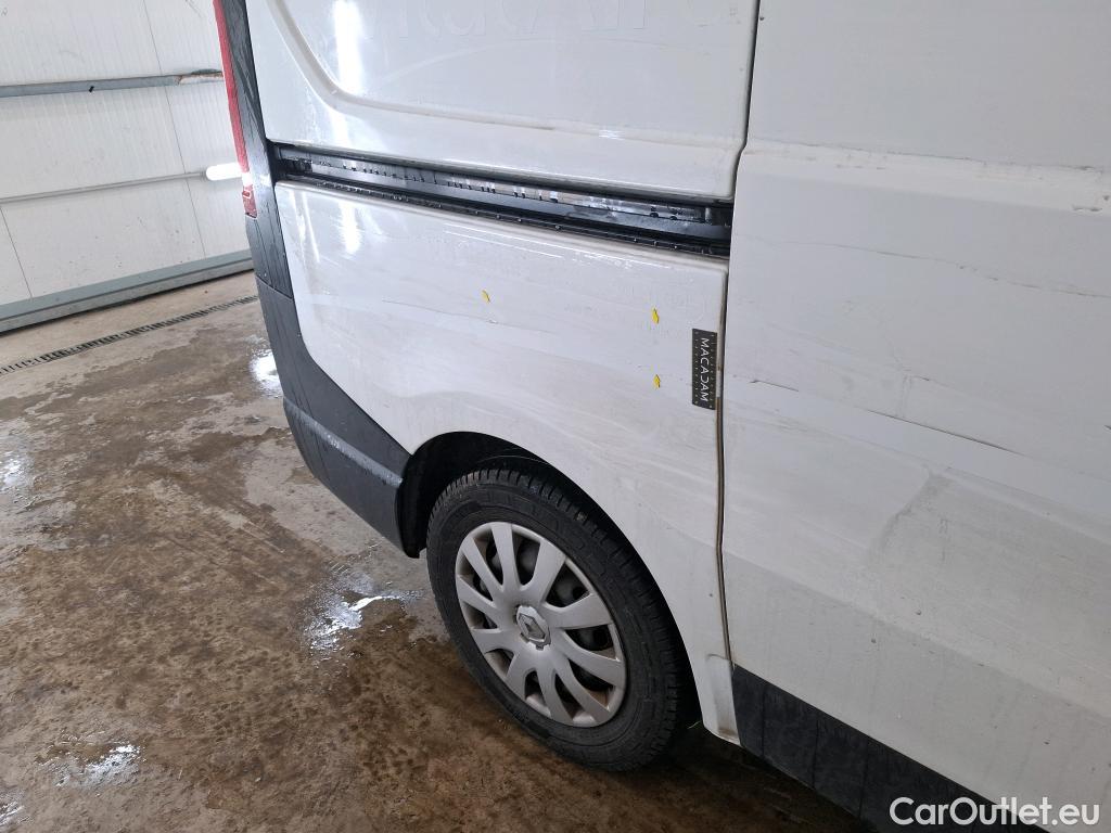  Renault  Trafic RENAULT  VU 4p Fourgon FG GCF L1H1 1200 dCi 95 E6 #17
