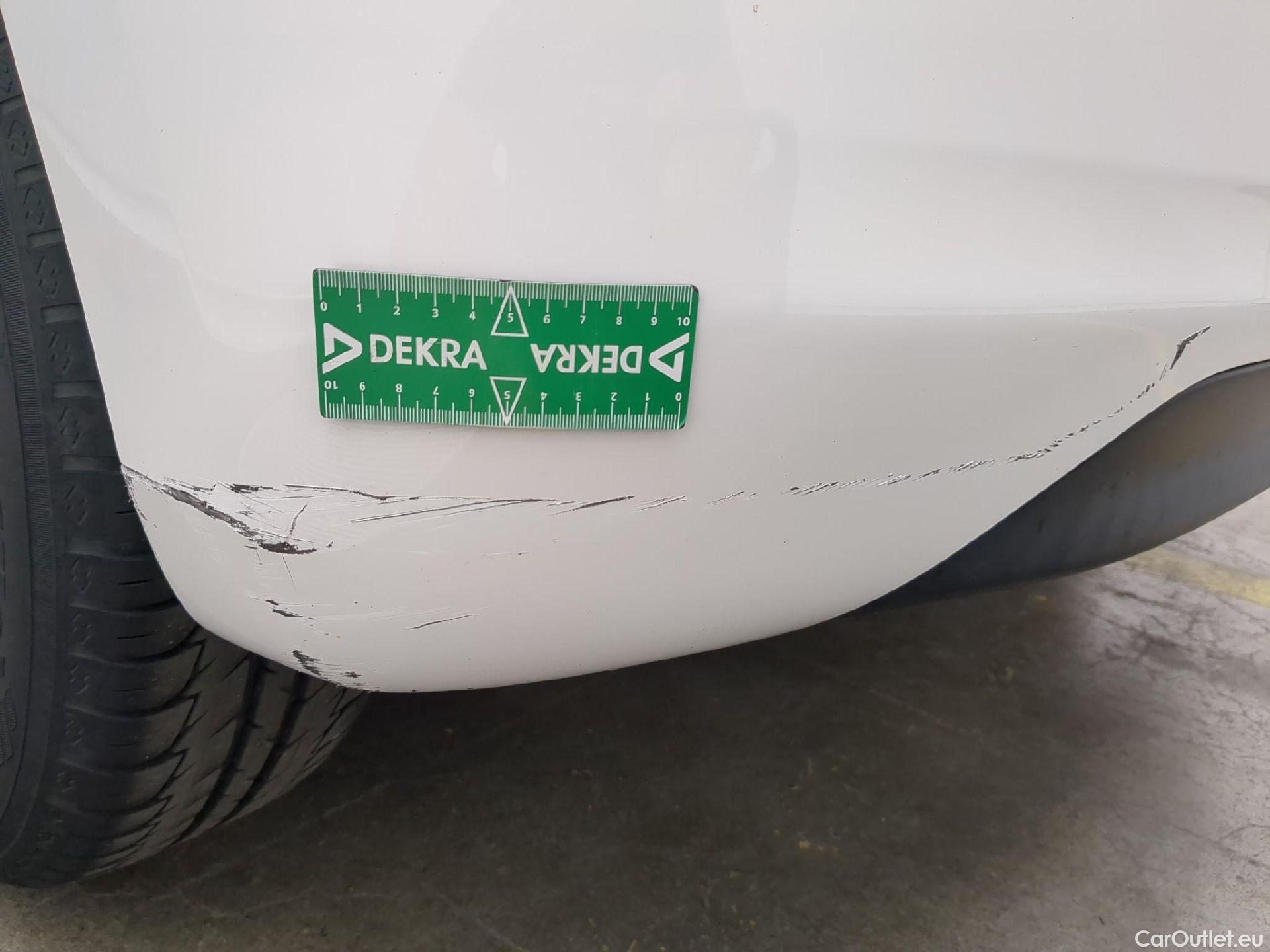  Peugeot  208  Affaire Premium Pack 1.2 80CV BVM5 E6dT #23