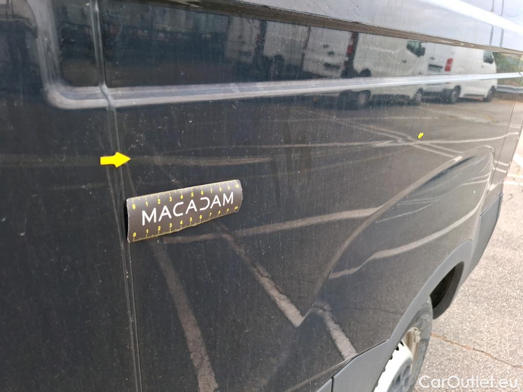  Iveco  Daily IVECO  / 2014 / 4P / Fourgon tôlé 2.3 35S16HA8 V11 H2 3520 / VENTE SANS CG #12