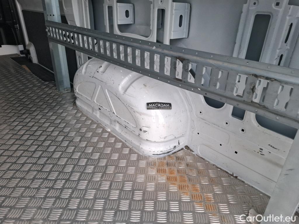  Volkswagen  Crafter  Fourgon Fourgon 30 mittlerer Radstand mit Hochdach FWD 2.0 #64