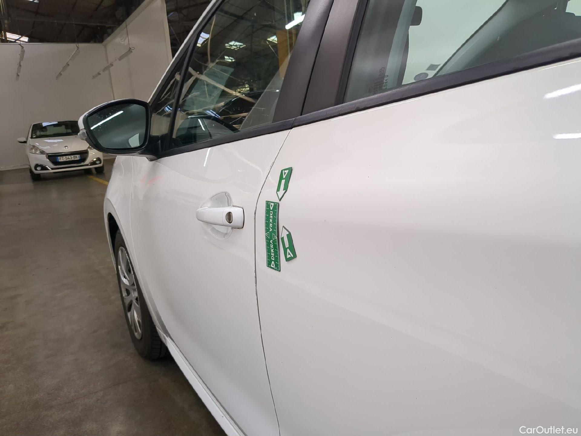  Peugeot  208  Affaire Premium Pack 1.2 80CV BVM5 E6dT #21