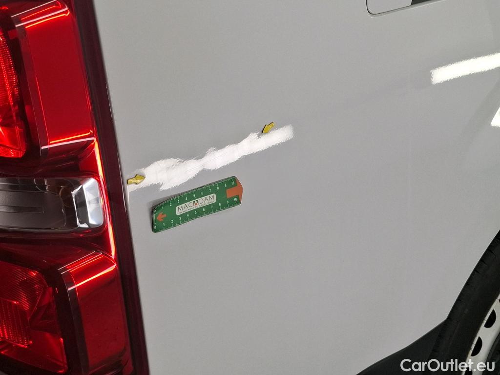  Opel  Vivaro OPEL  / 2019 / 4P / Fourgon tôlé Taille XL BlueHDi 145 S&S BVM6 #2