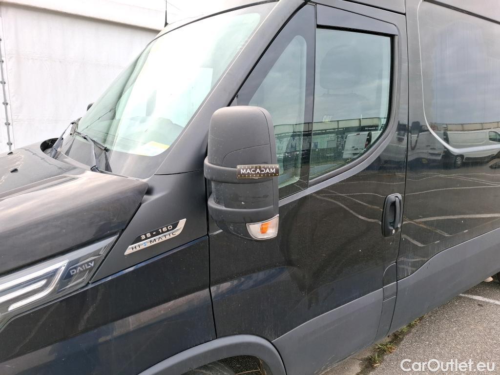  Iveco  Daily IVECO  / 2014 / 4P / Fourgon tôlé 2.3 35S16HA8 V11 H2 3520 / VENTE SANS CG #44