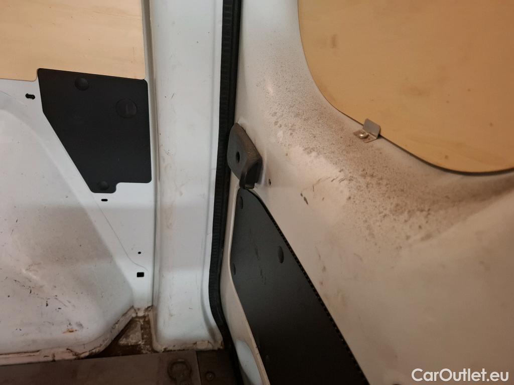  Renault  EXPRESS RENAULT  / 2021 / 4P / Fourgonnette Confort - Blue dCi 75-22 #5