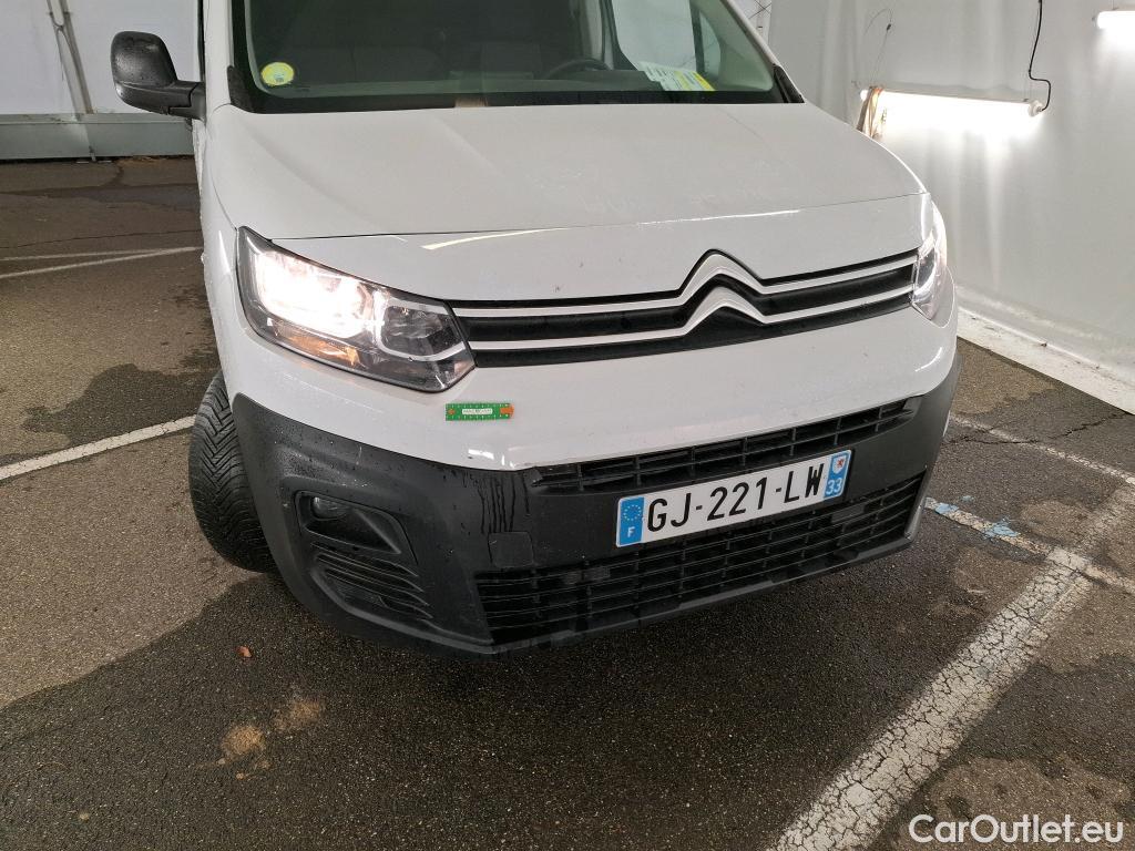  Citroen  Berlingo CITROEN  Van / 2018 / 4P / Fourgonnette Taille M 650kg BlueHDi 100 S&S BVM Club #40