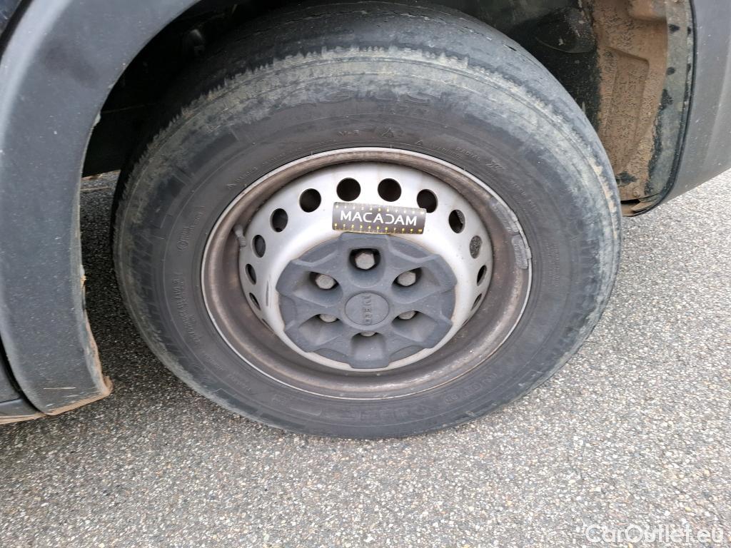  Iveco  Daily IVECO  / 2014 / 4P / Fourgon tôlé 2.3 35S16HA8 V11 H2 3520 / VENTE SANS CG #27